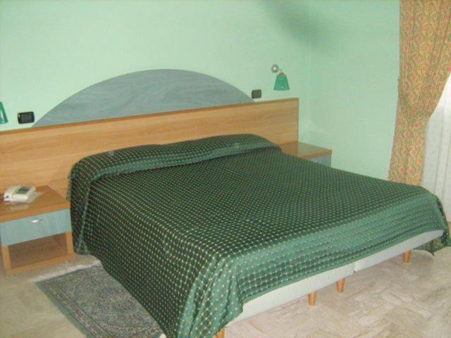 Motel Forum Polla Cameră foto
